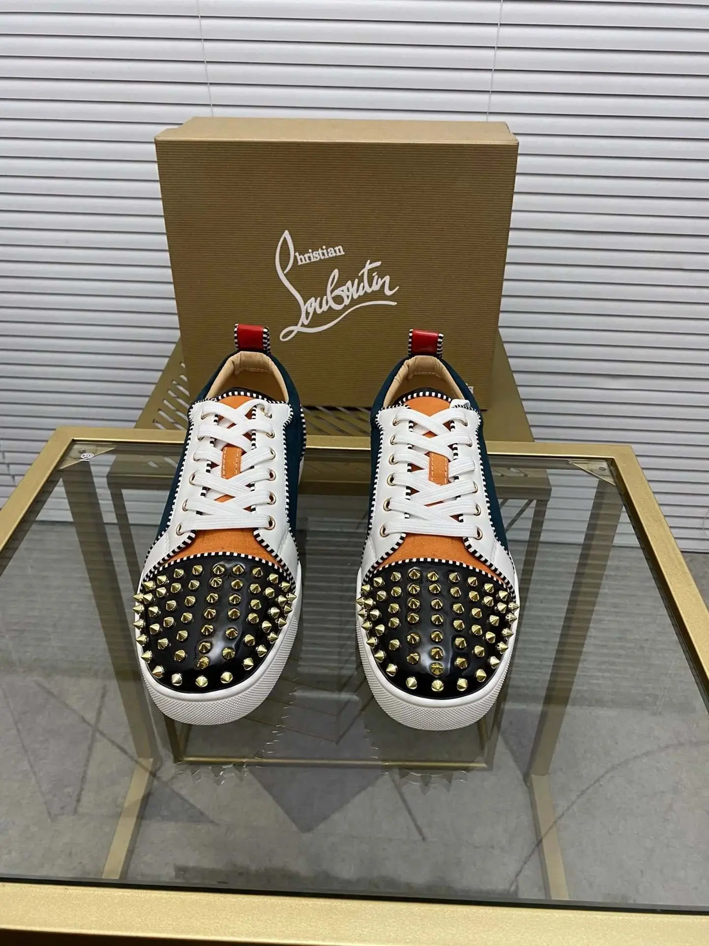 20 (non refundable, non exchangeable)